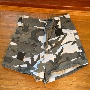 Cargo camouflage army shorts